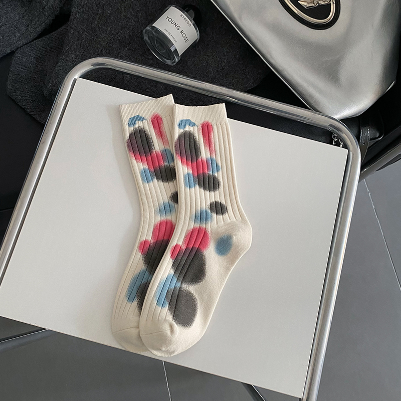 Tie-dye prickiga strumpor